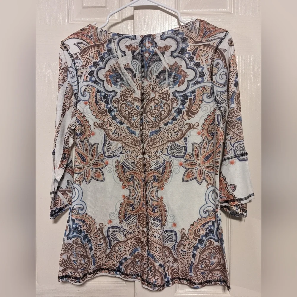 5/$25 One World Blouse - Picture 2 of 4
